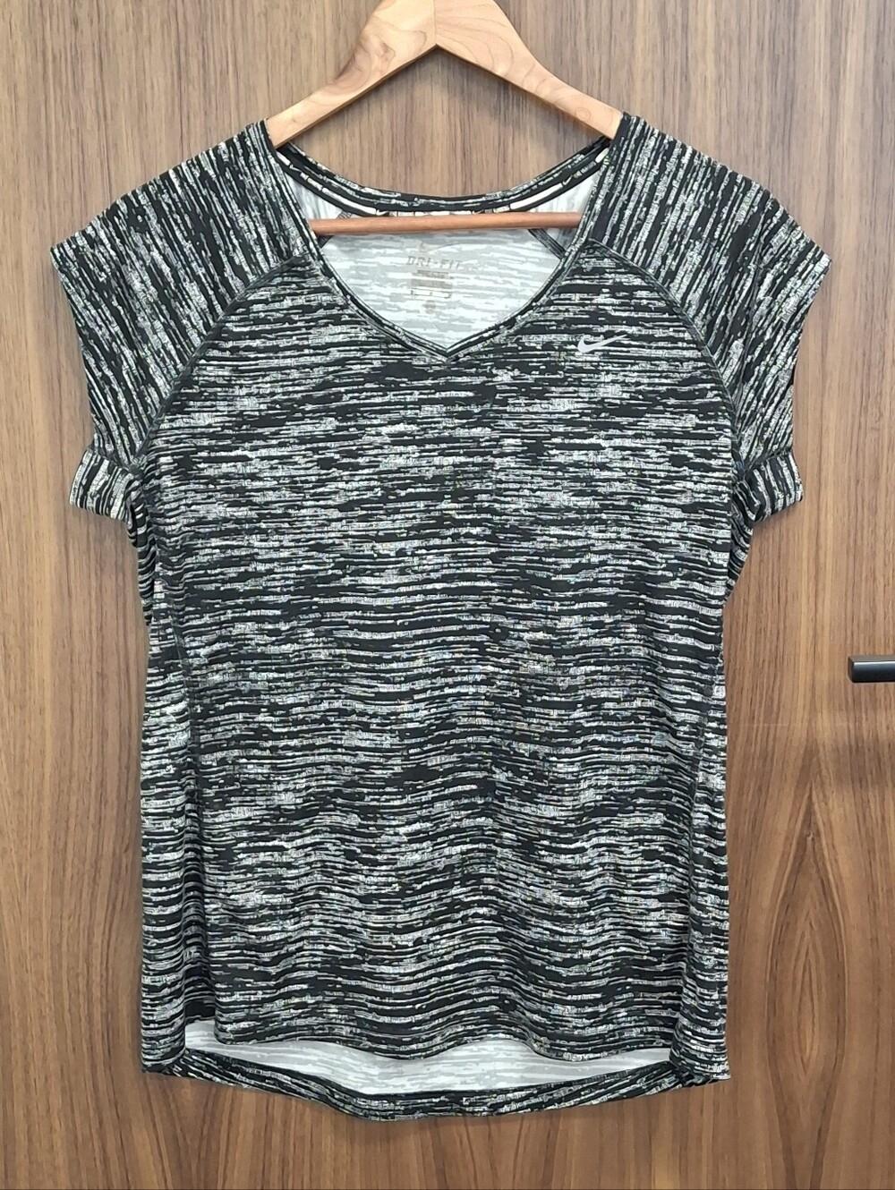 NIKE DRI-FIT Running Top SZ L